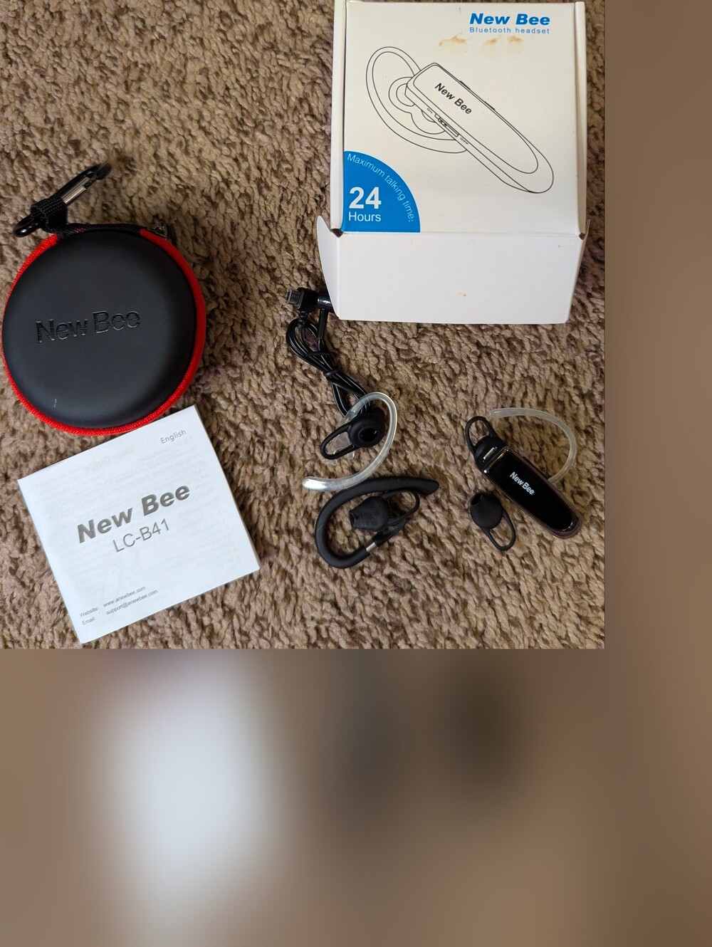 New Bee Bluetooth Headset with Carry Case - Black and Red